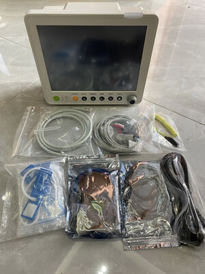 महत्वपूर्ण संकेतों की निगरानी के लिए 12.1" रंगीन टीएफटी डिस्प्ले वाला पोर्टेबल मल्टी पैरामीटर पेशेंट मॉनिटर